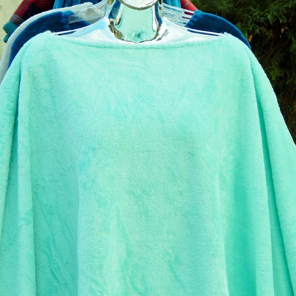 GROOVY GLAM Seafoam Green Handmade Plush Pompom Poncho - Picture 3 of 4
